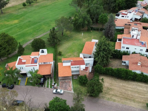 7.2 Cerrada de San Martin – Casa DO!! Residencial San Gil *Hoyo 6